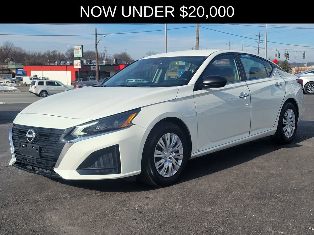 Used 2024 Nissan Altima 2.5 S image 2