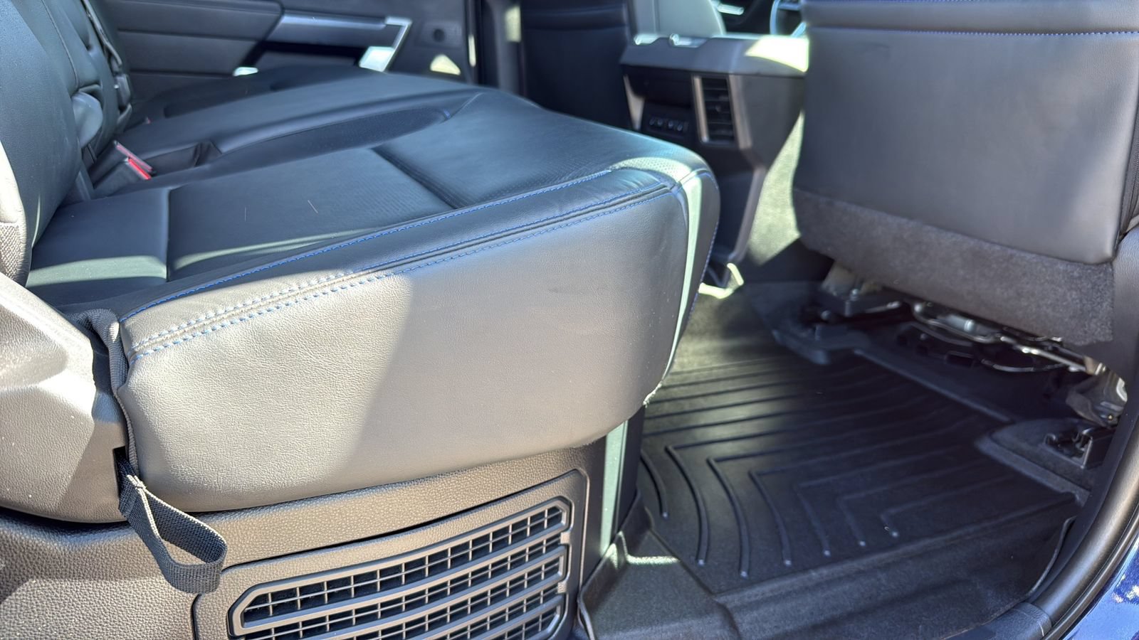 Used 2023 Toyota Tundra Platinum AWD/4WD image 26