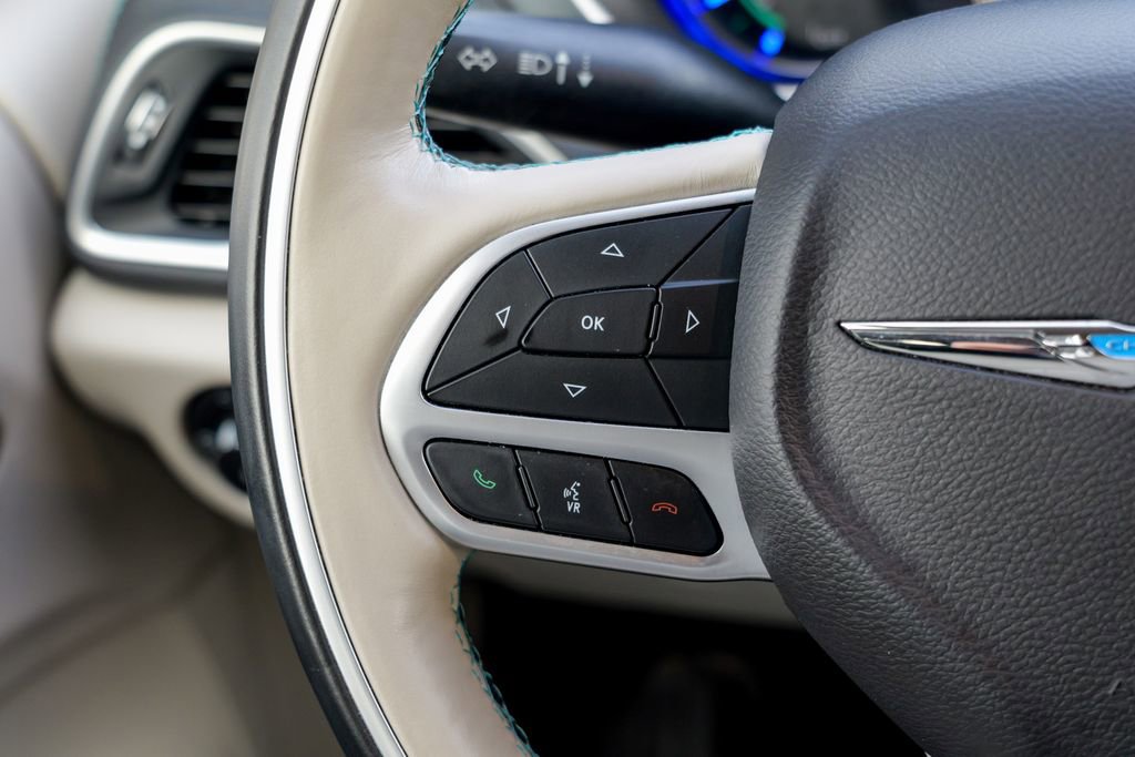 Used 2018 Chrysler Pacifica Limited w/ Advanced Safetytec Group image 41