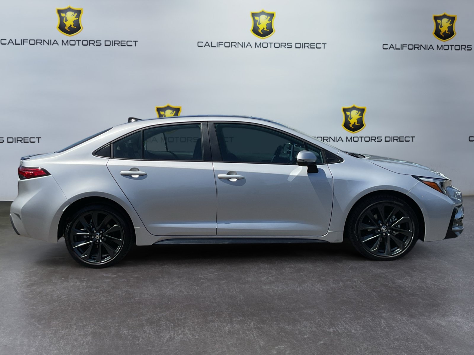 Used 2026 Toyota Corolla XSE FWD image 4