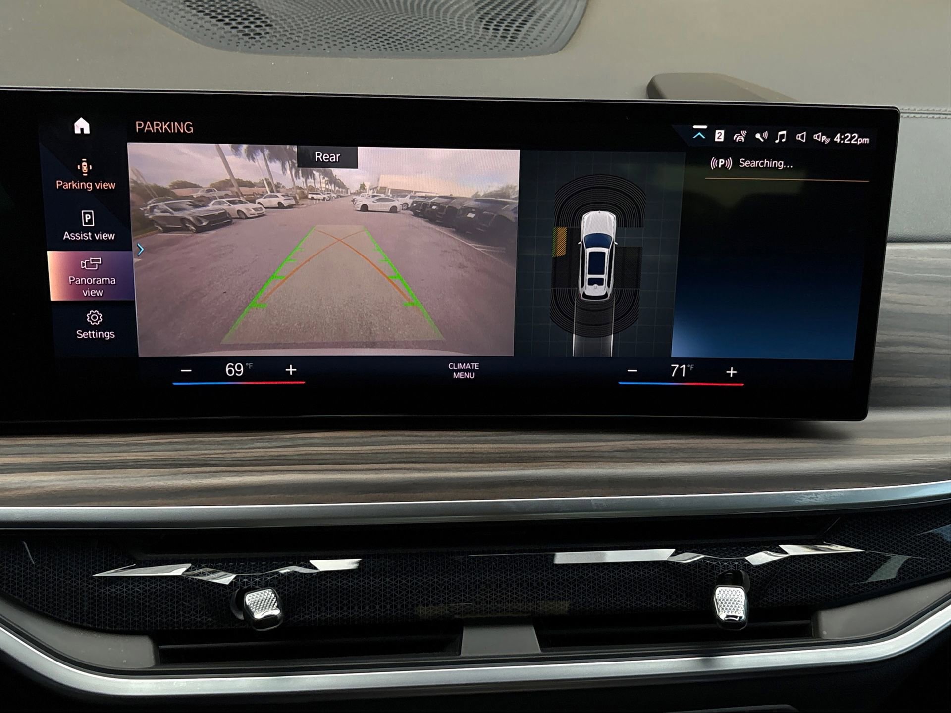 Used 2023 BMW X7 xDrive40i w/ M Sport Package image 25