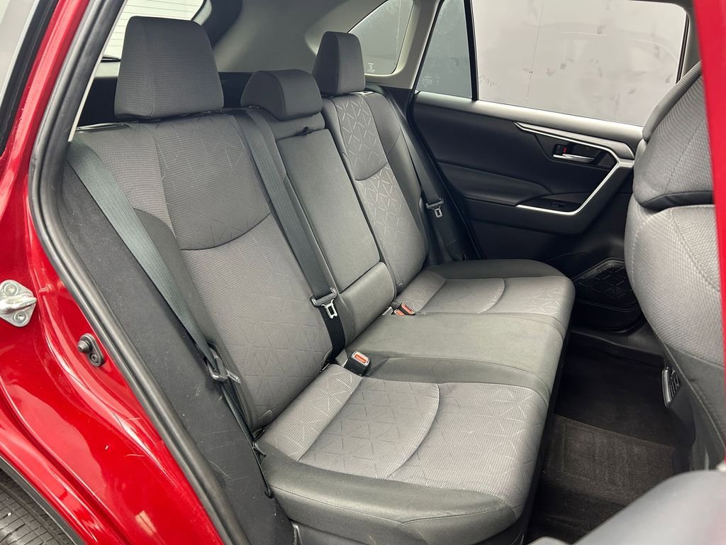 Used 2025 Toyota RAV4 XLE image 47