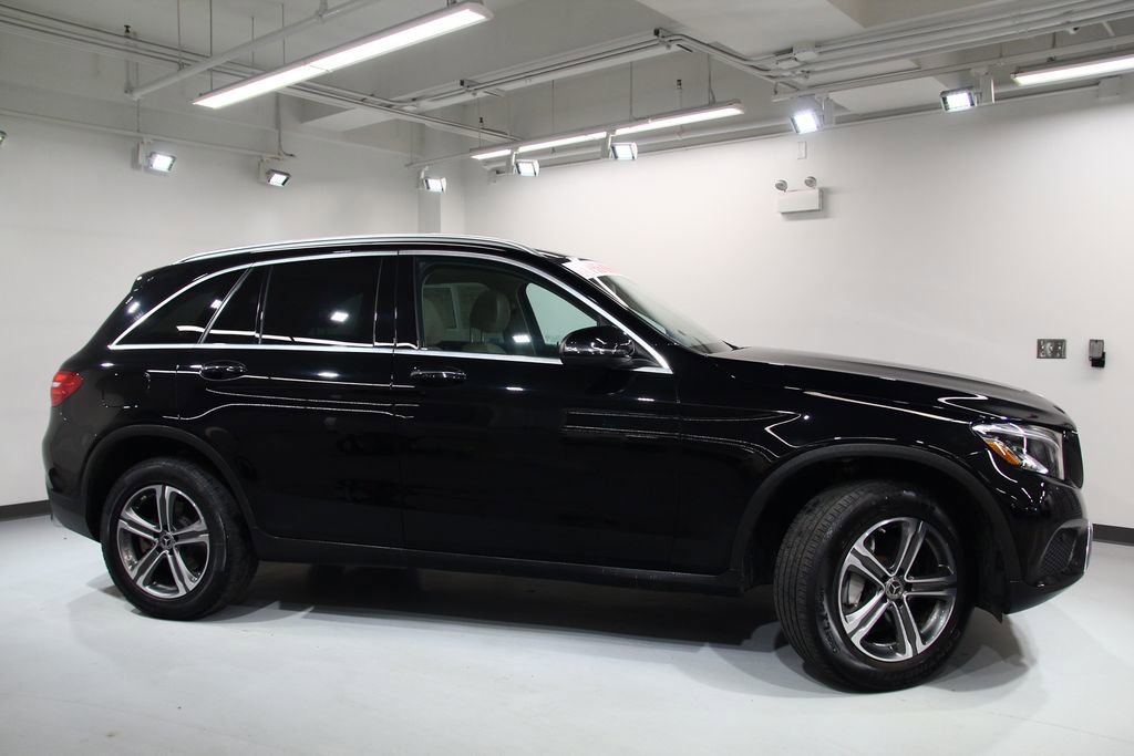 Used 2019 Mercedes-Benz GLC 300 4MATIC image 11