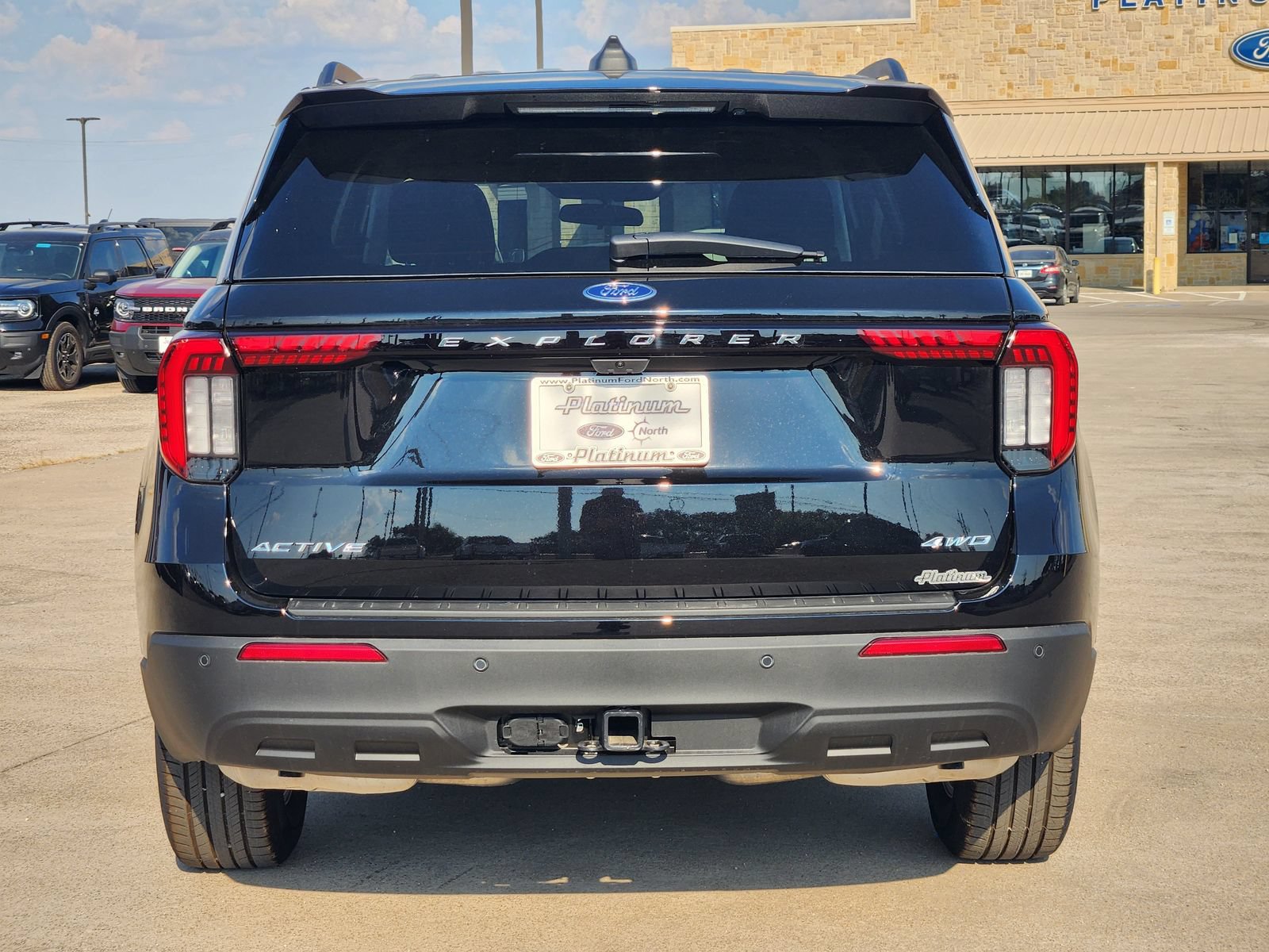 New 2026 Ford Explorer Active AWD/4WD image 8
