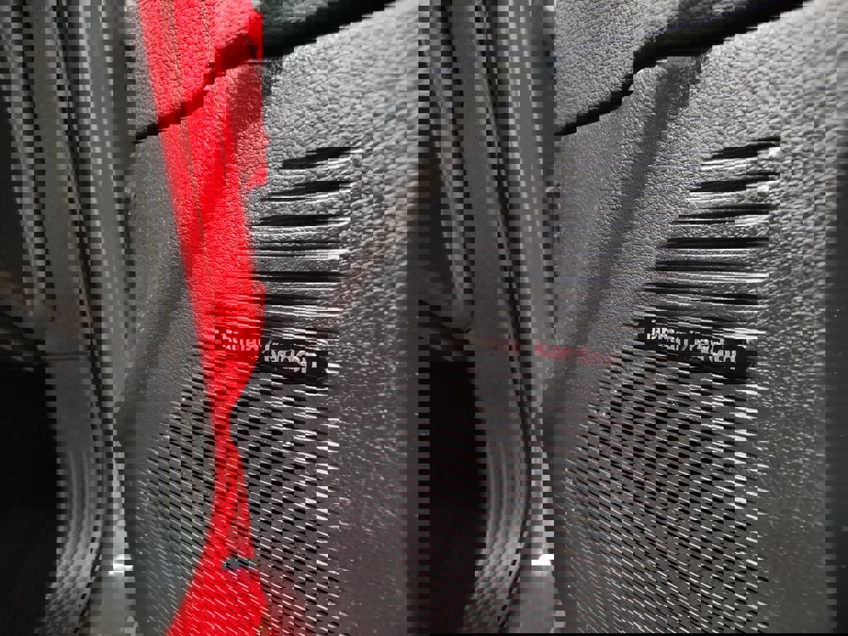 Used 2015 Dodge Challenger R/T Plus image 11