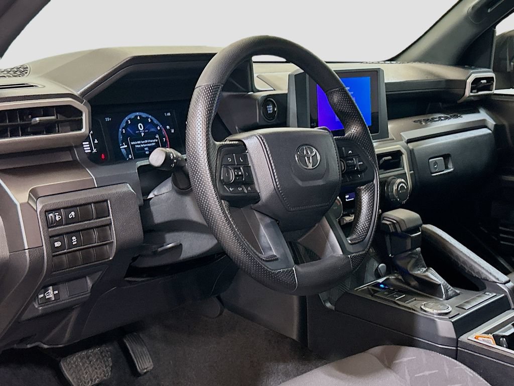 Used 2025 Toyota Tacoma SR5 RWD image 7