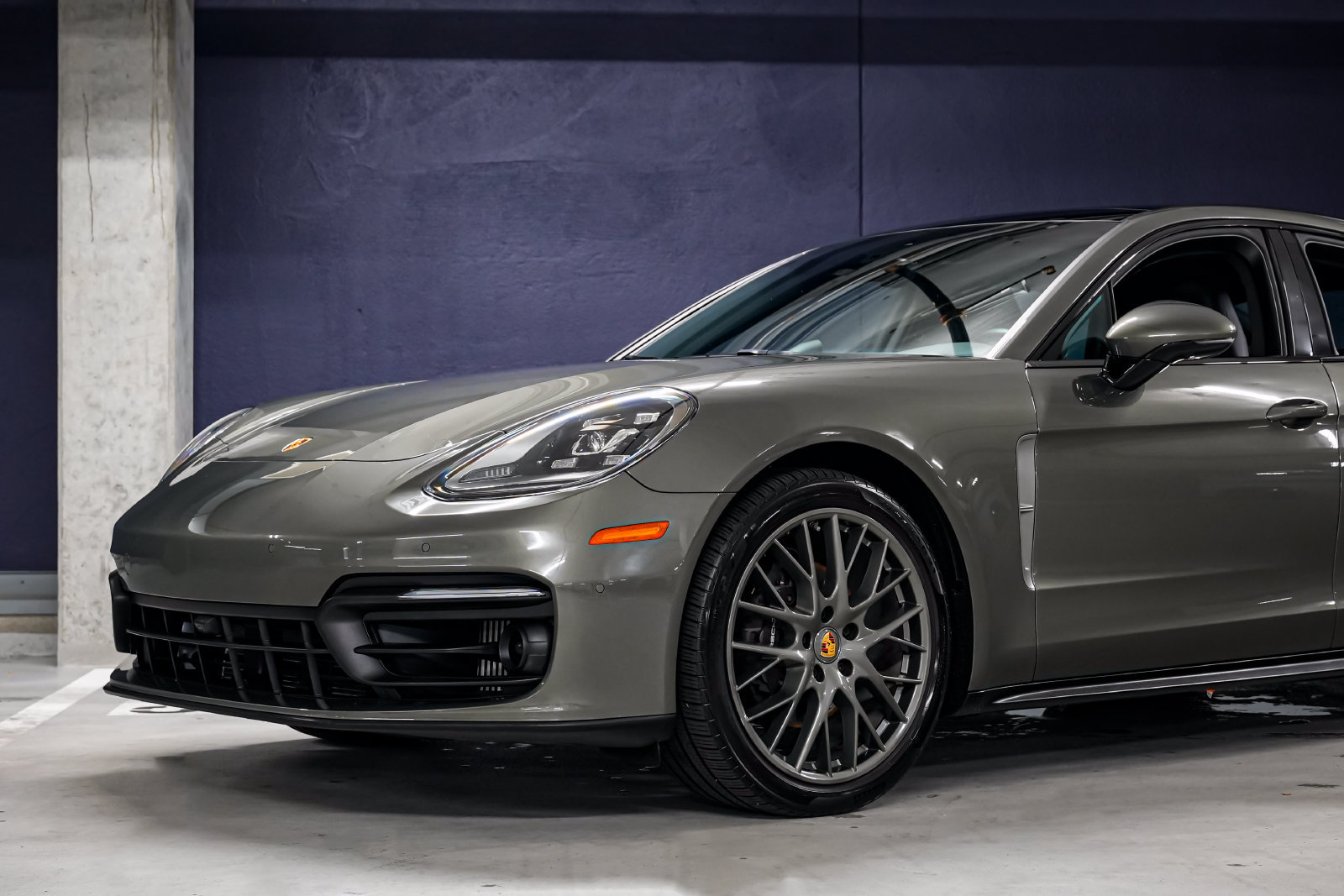 Used 2023 Porsche Panamera Platinum Edition RWD image 35