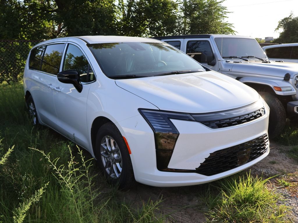 New 2027 Chrysler Pacifica Select FWD image 21
