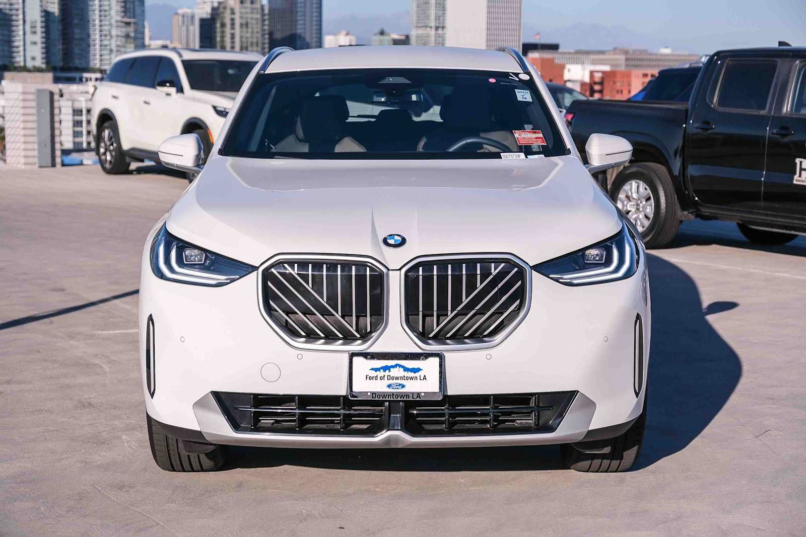 Used 2025 BMW X3 xDrive30i AWD/4WD image 2
