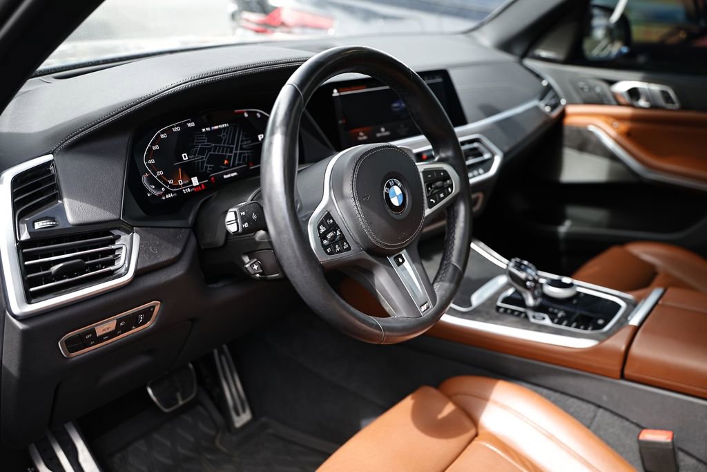 Used 2023 BMW X5 M50i w/ Executive Package image 19