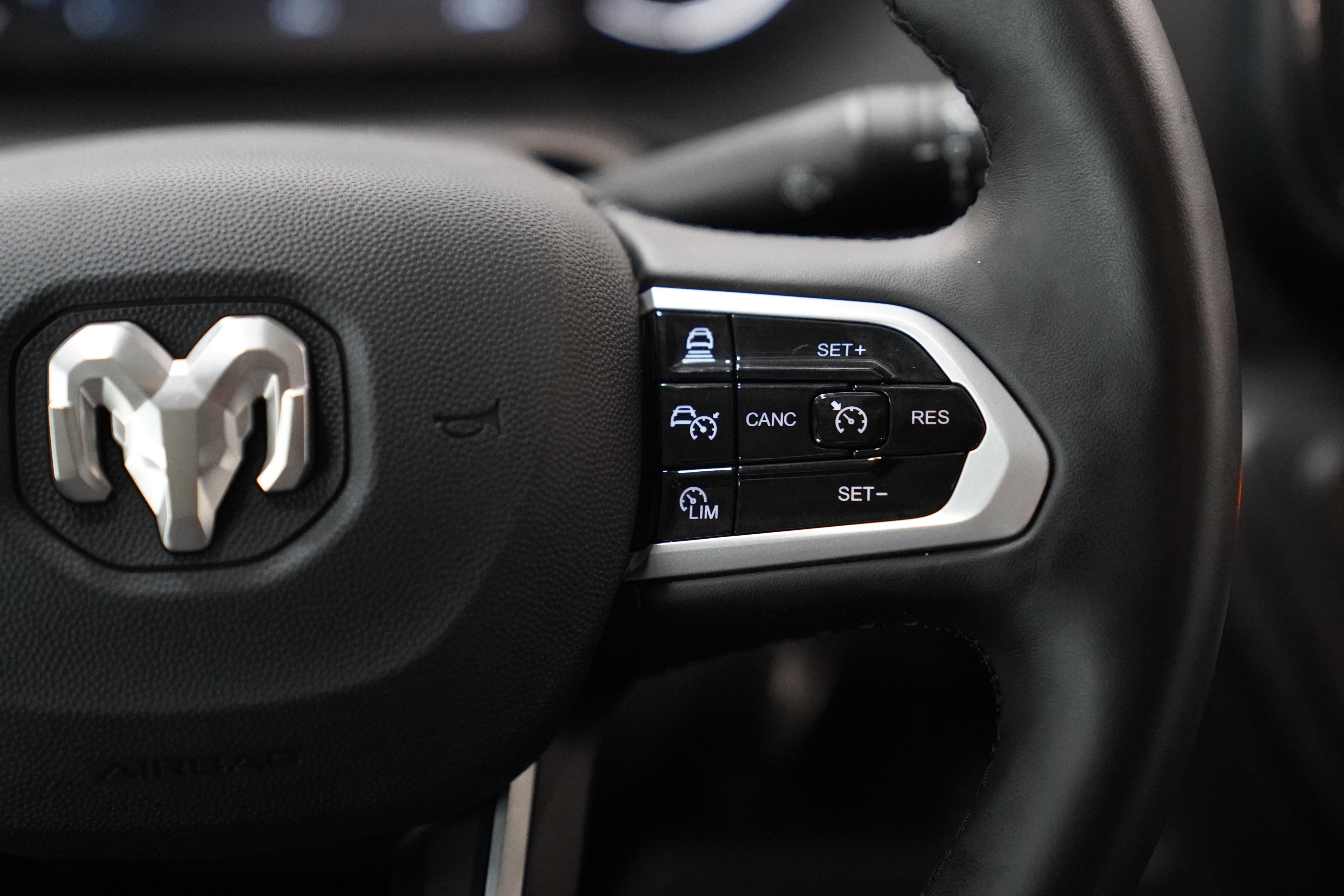 Used 2024 RAM ProMaster 3500 w/ Delivery Van Package image 21