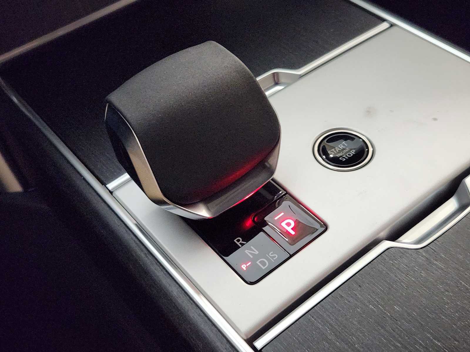 New 2026 Land Rover Range Rover SE AWD/4WD image 18
