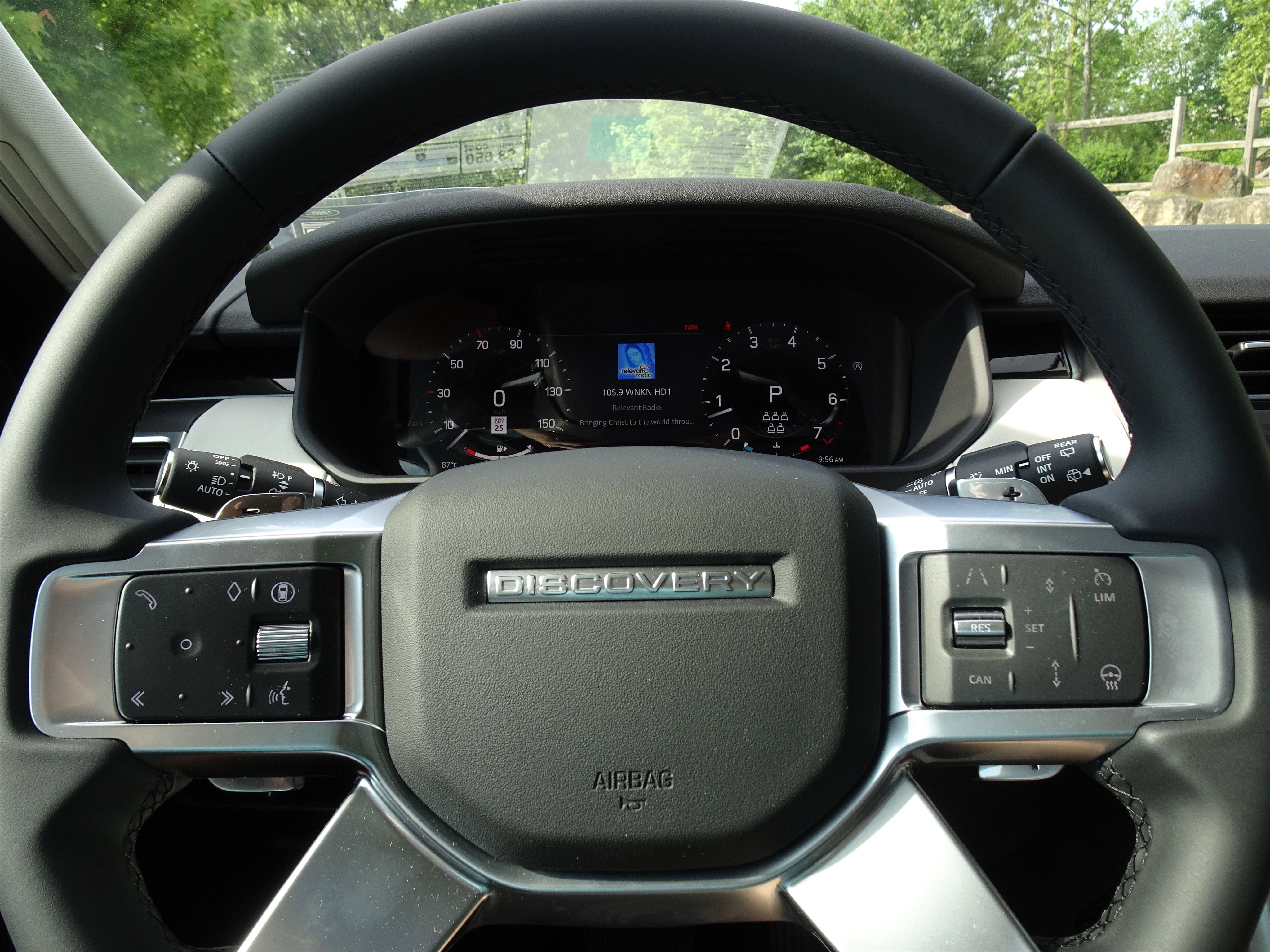 New 2025 Land Rover Discovery S image 26