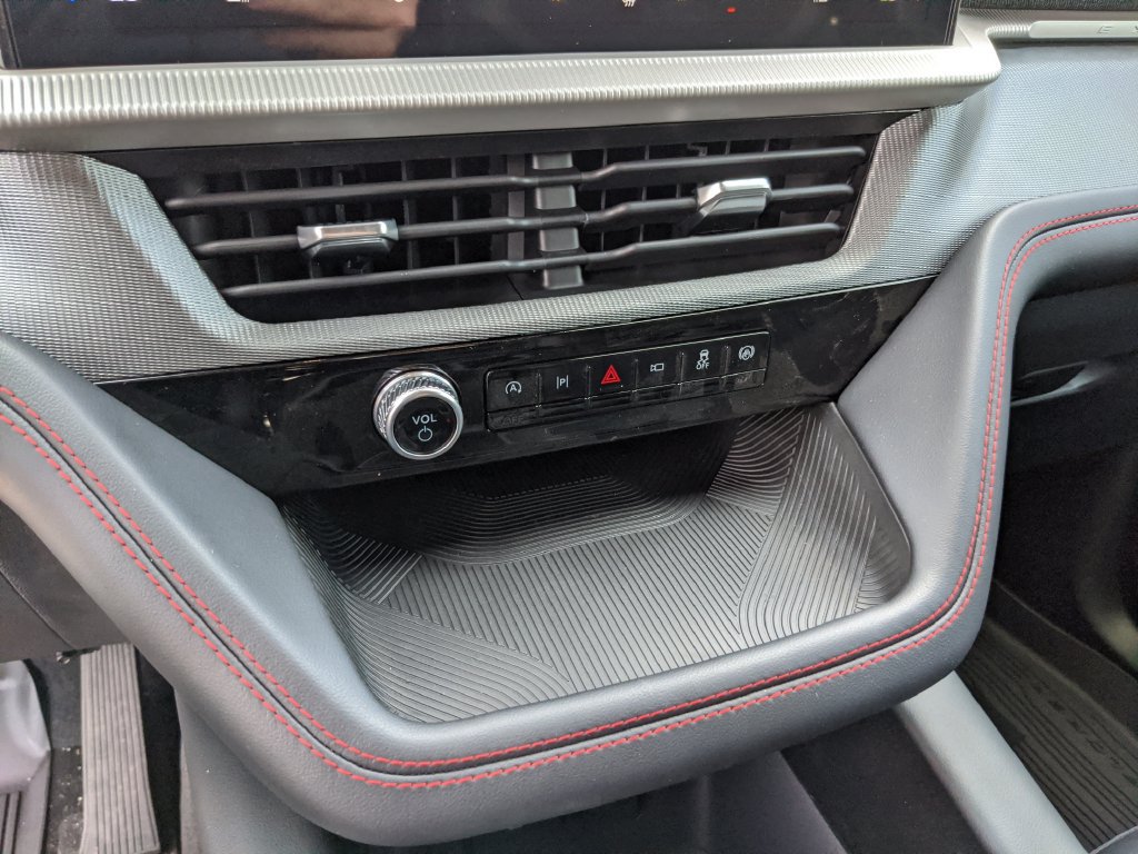 New 2026 Ford Explorer ST w/ Sun And Sound Package RWD image 25