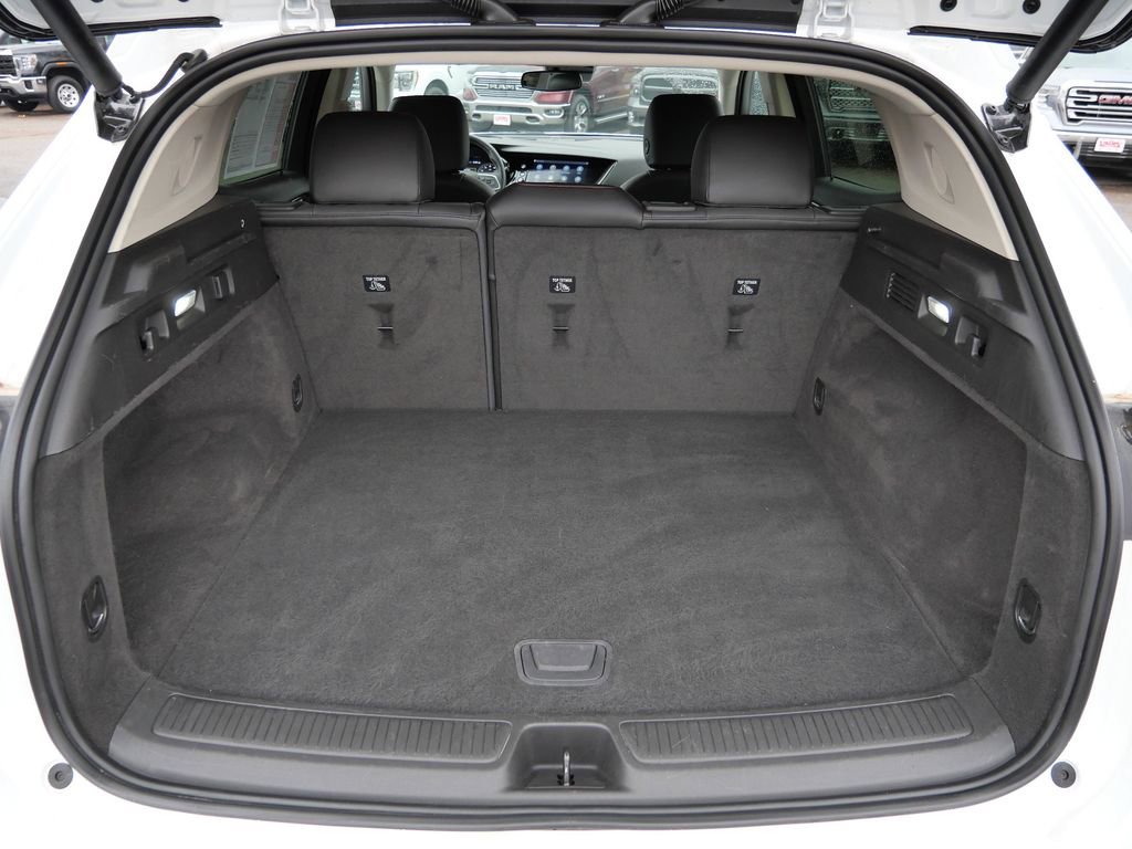 Used 2022 Buick Envision Essence w/ Sport Touring Package image 14