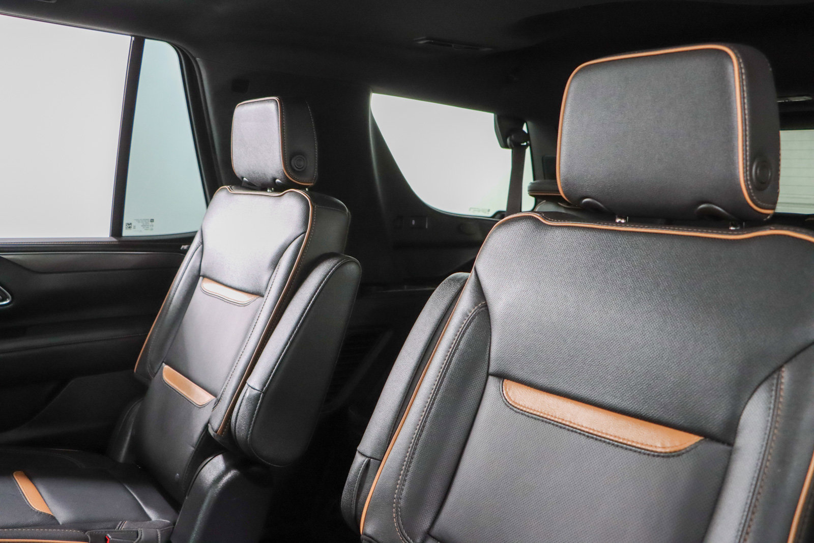Used 2023 GMC Yukon AT4 w/ AT4 Premium Package AWD/4WD image 28