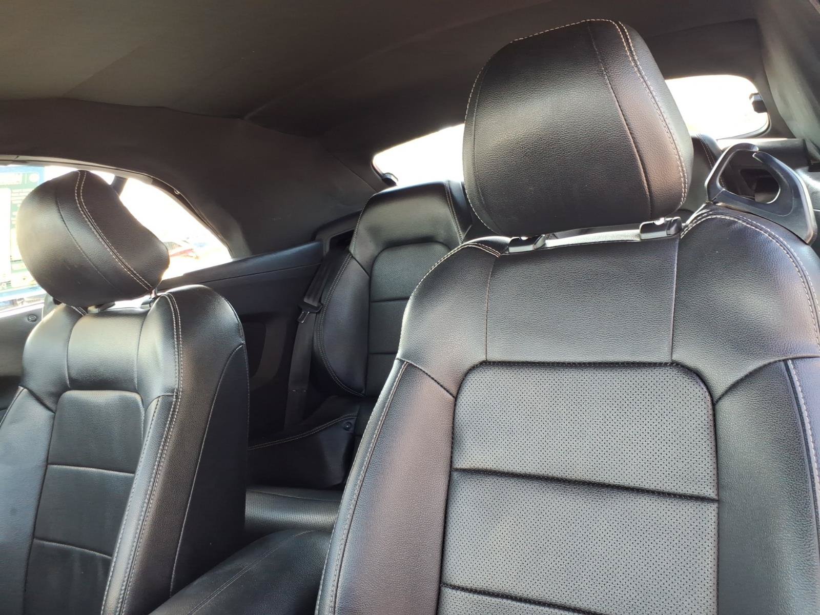 Used 2021 Ford Mustang Premium RWD image 22