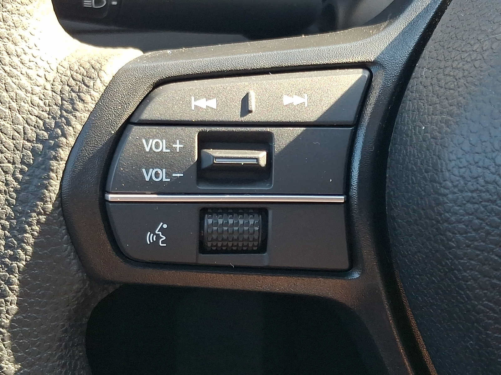 Certified 2024 Honda Accord EX image 21