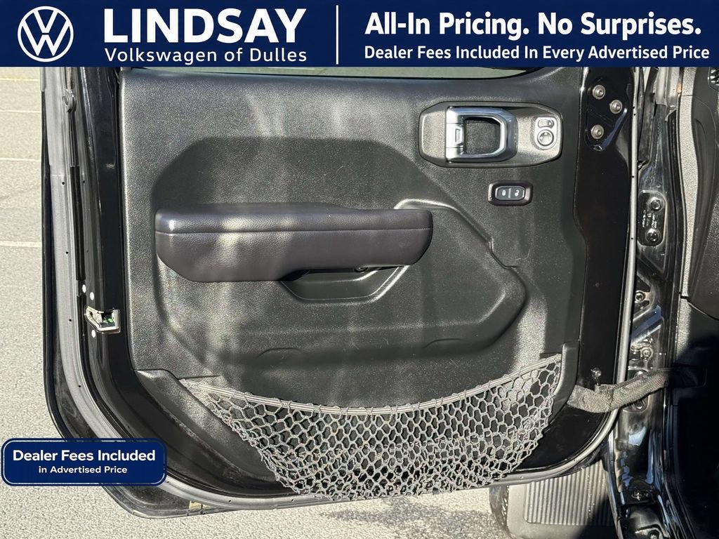 Used 2018 Jeep Wrangler Unlimited Sport S AWD/4WD image 9