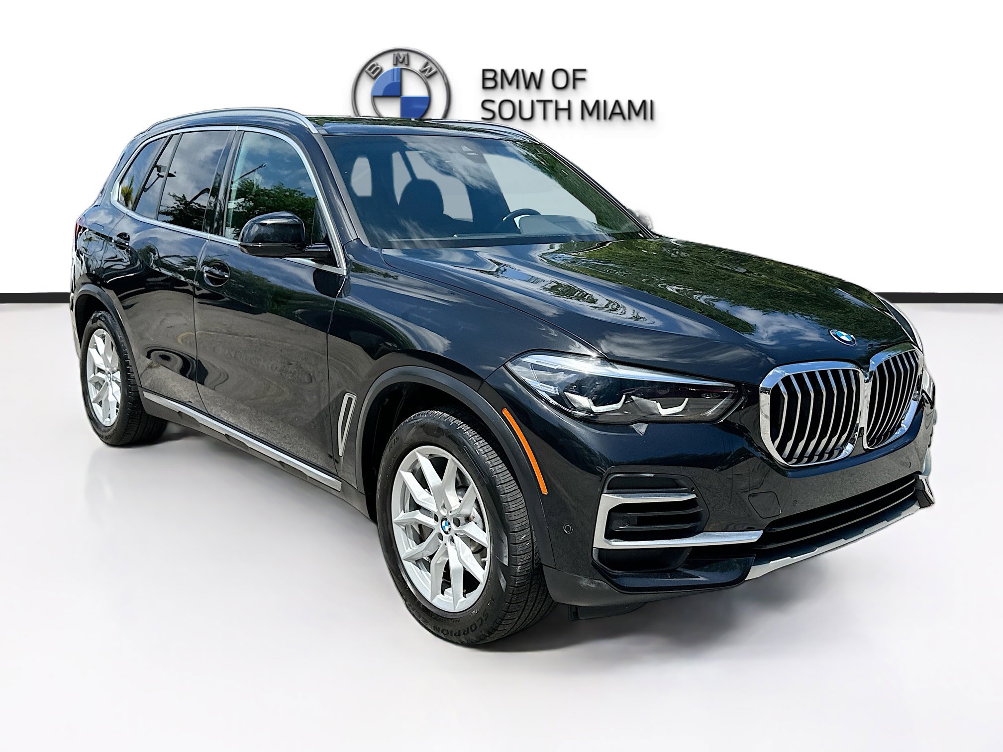 Certified 2023 BMW X5 sDrive40i w/ Parking Assistance Package RWD image 1