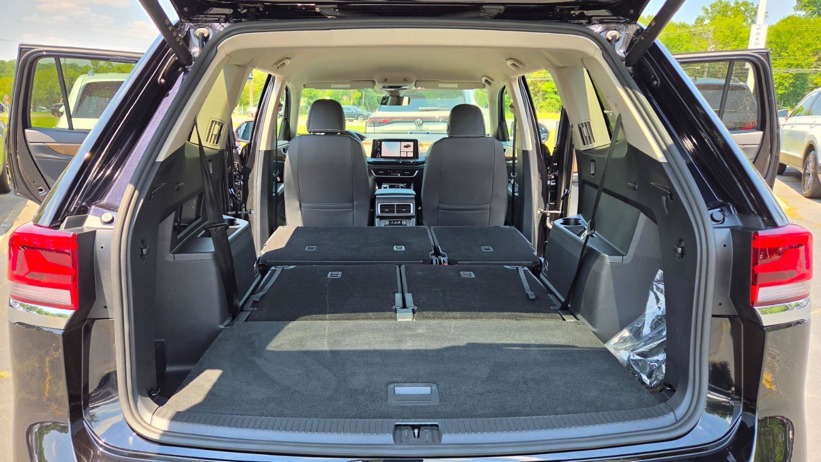 Used 2026 Volkswagen Atlas SE FWD image 68