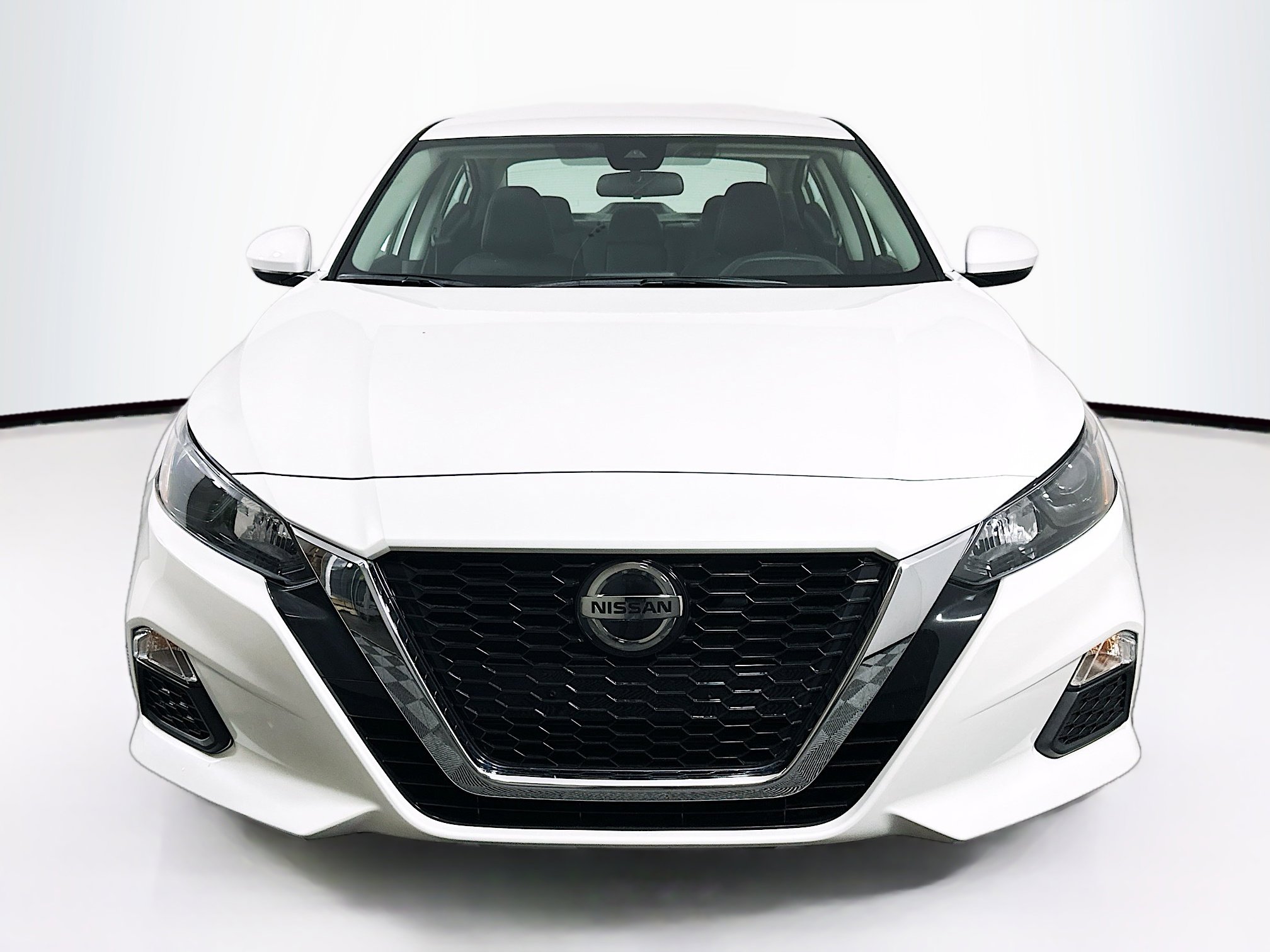 Used 2022 Nissan Altima 2.5 S image 2