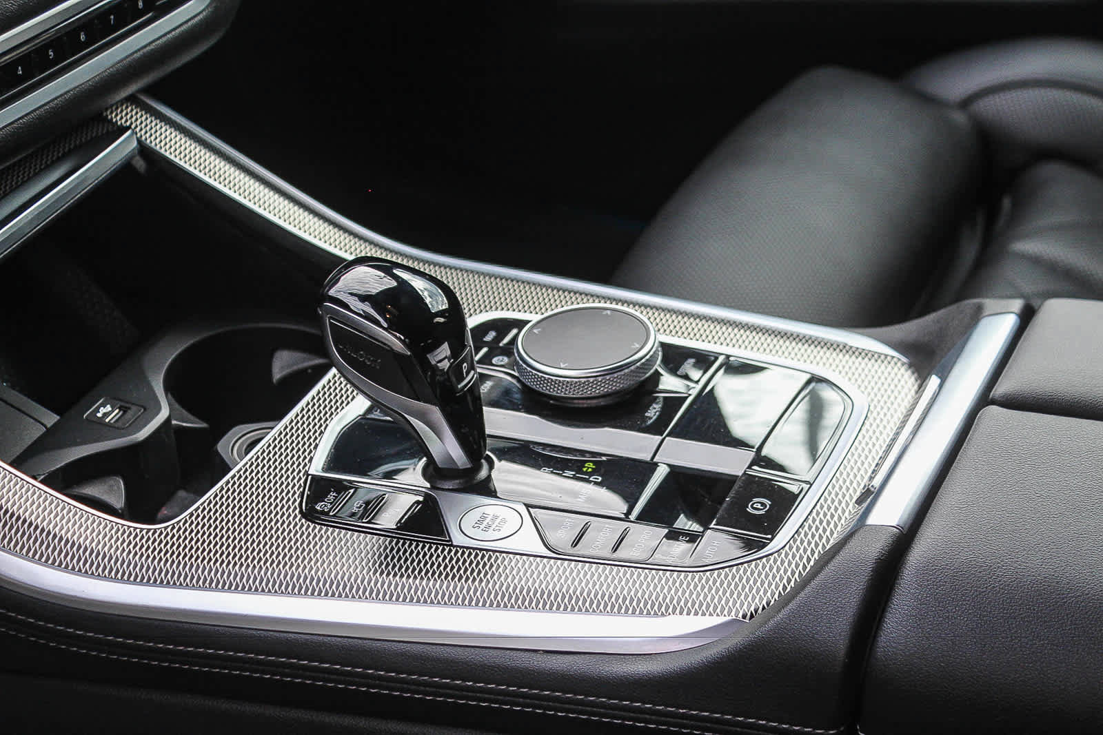Used 2023 BMW X5 sDrive40i w/ M Sport Package RWD image 18