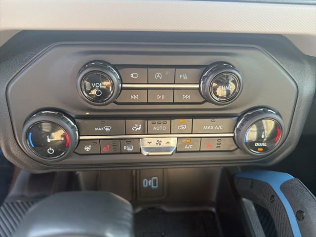 Used 2022 Ford Bronco Wildtrak AWD/4WD image 13