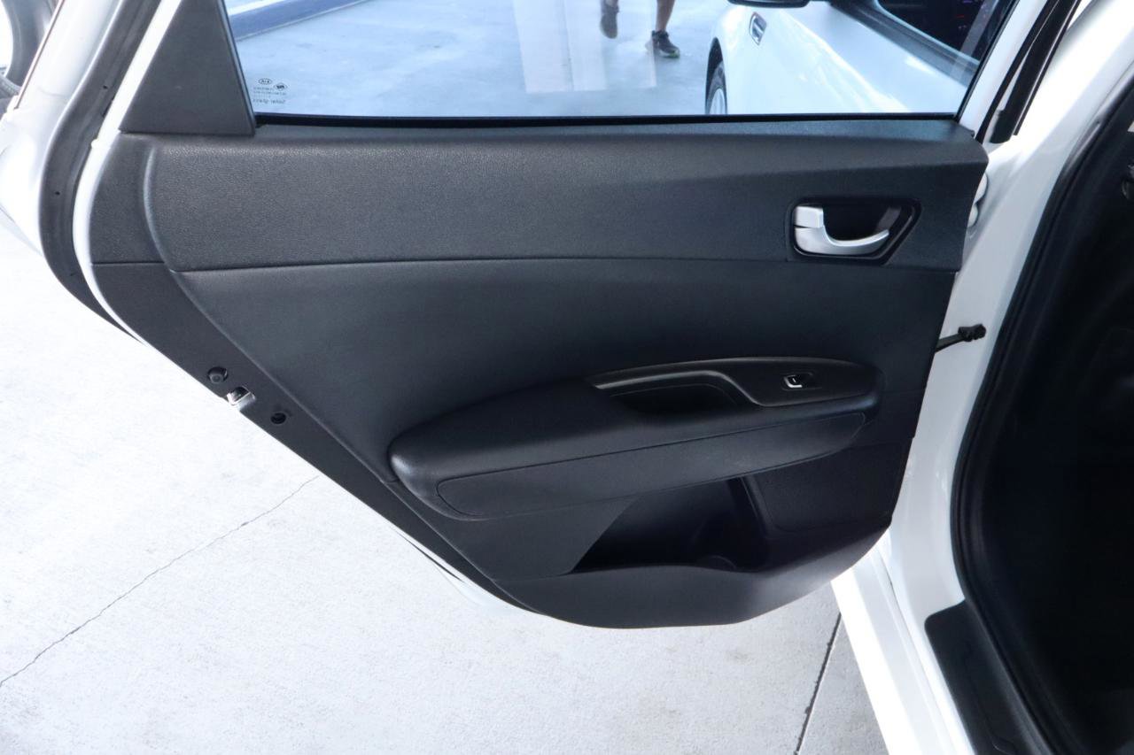 Used 2018 Kia Optima S FWD image 28