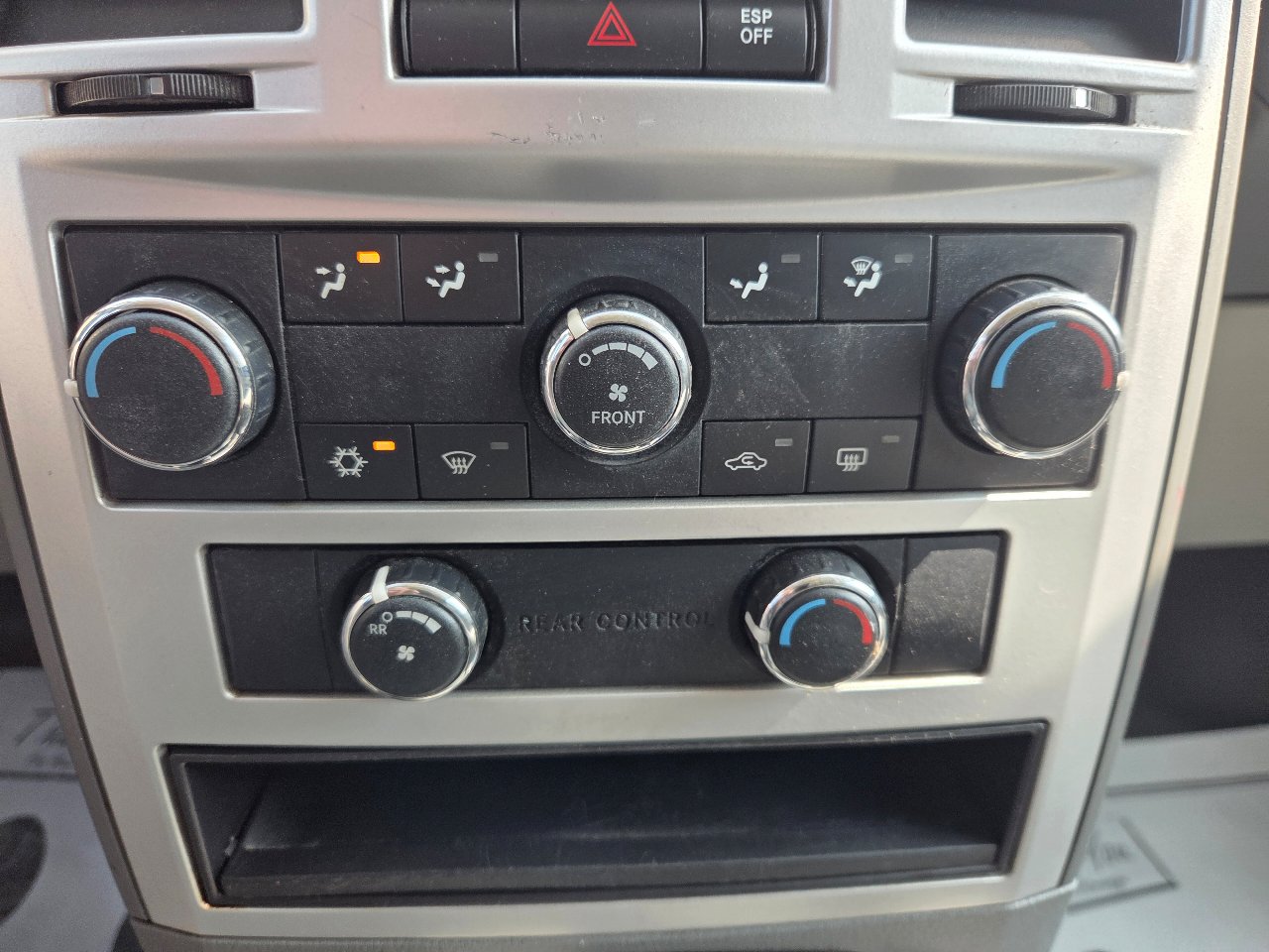 Used 2009 Chrysler Town & Country LX w/ Entertainment Group #1 image 20