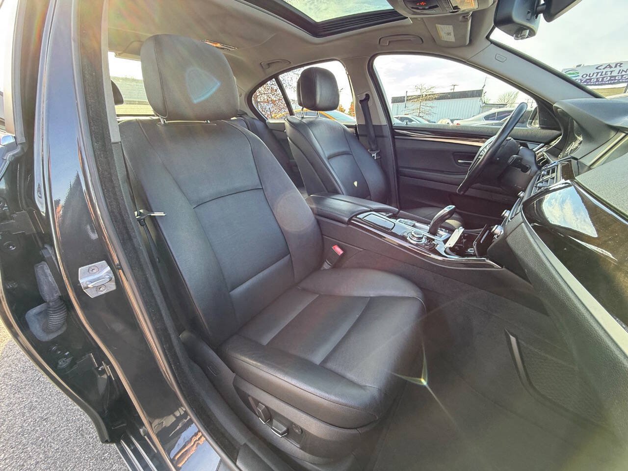 Used 2013 BMW 528i xDrive Sedan AWD/4WD image 27