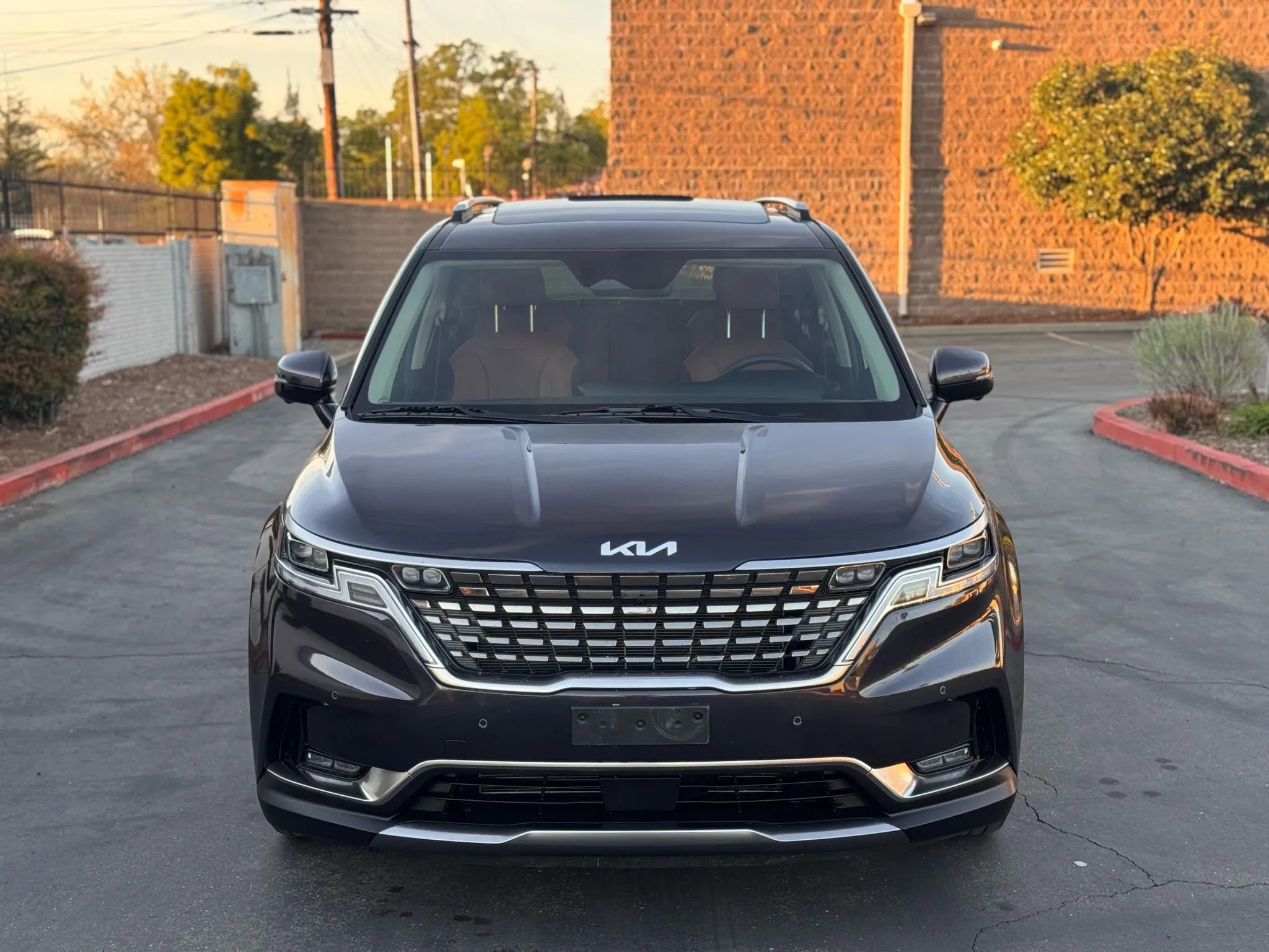 Used 2024 Kia Carnival SX Prestige image 9