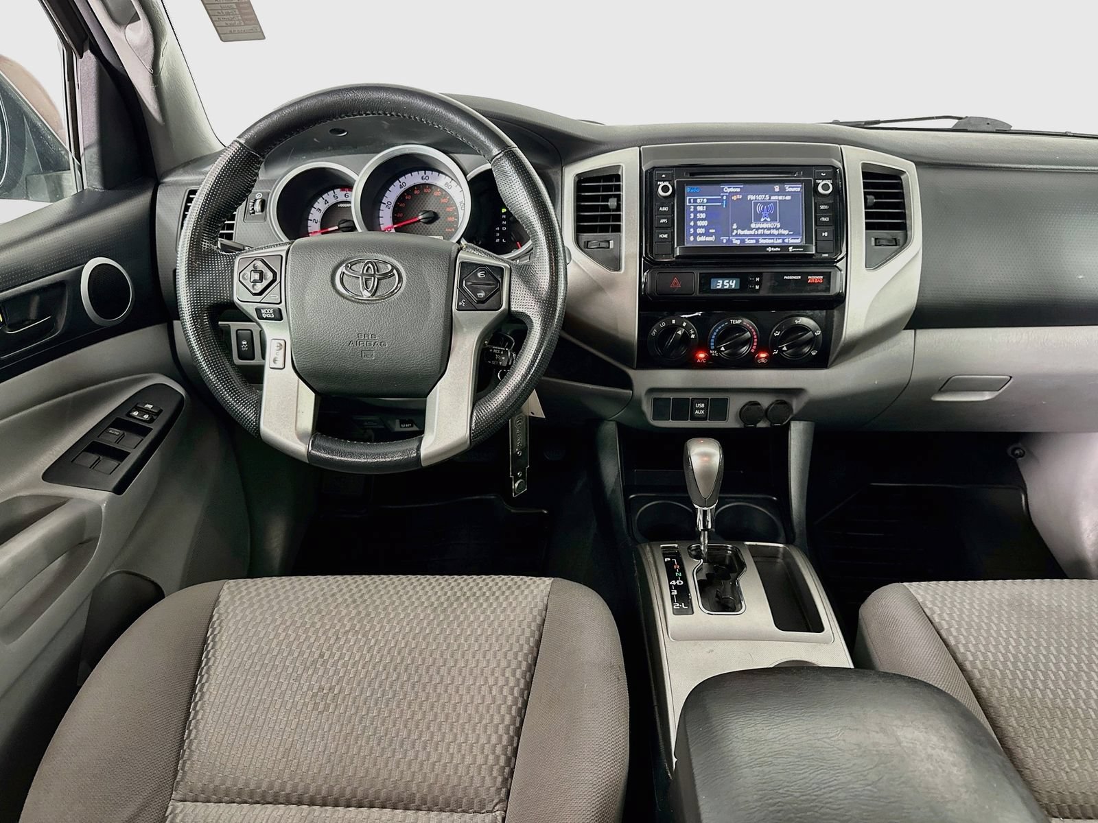 Used 2014 Toyota Tacoma PreRunner w/ SR5 Package RWD image 21