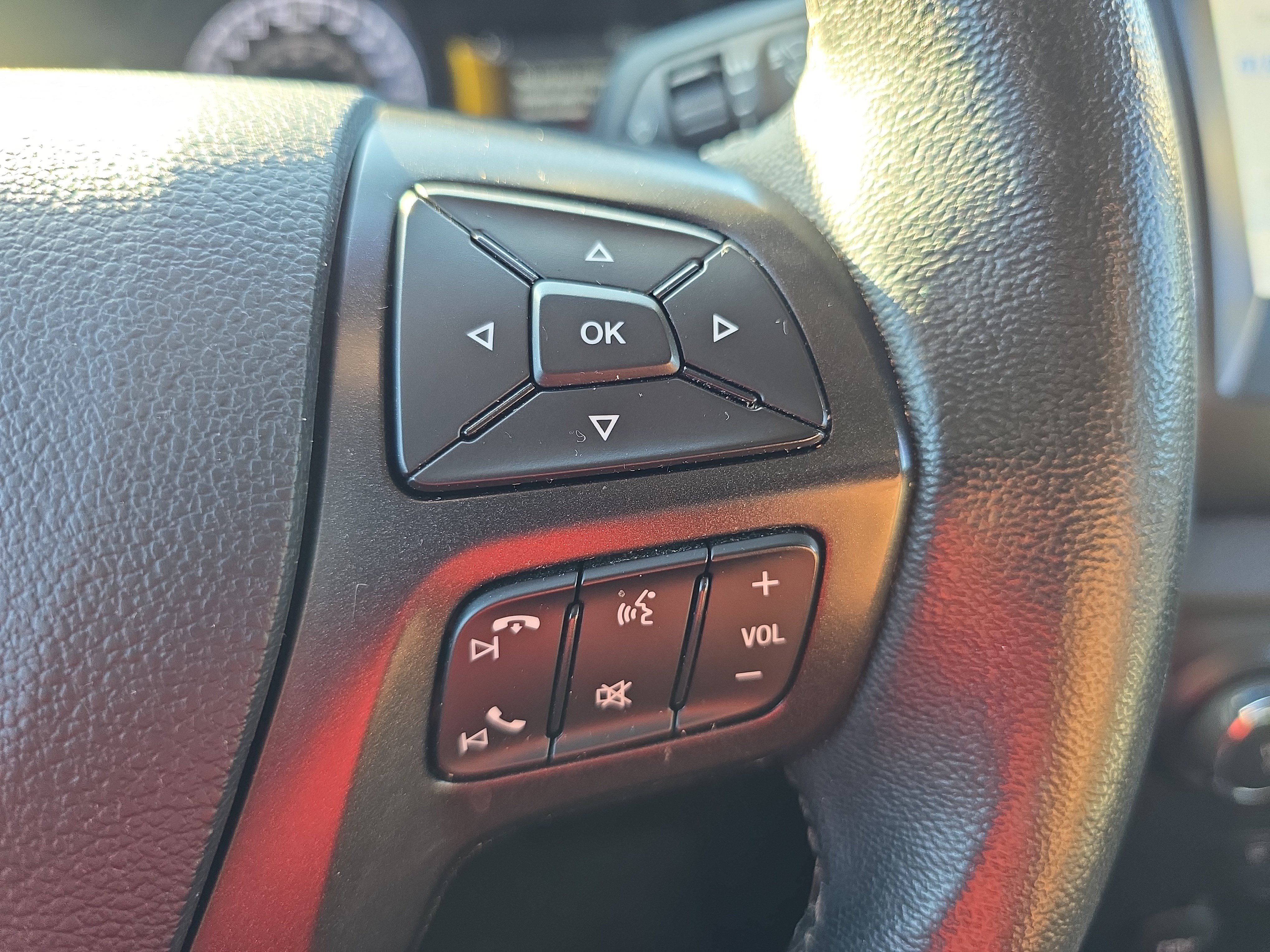 Used 2022 Ford Ranger Lariat w/ Tremor Off-Road Package AWD/4WD image 17