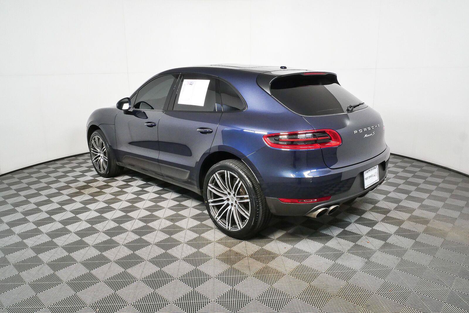 Used 2018 Porsche Macan S AWD/4WD image 28