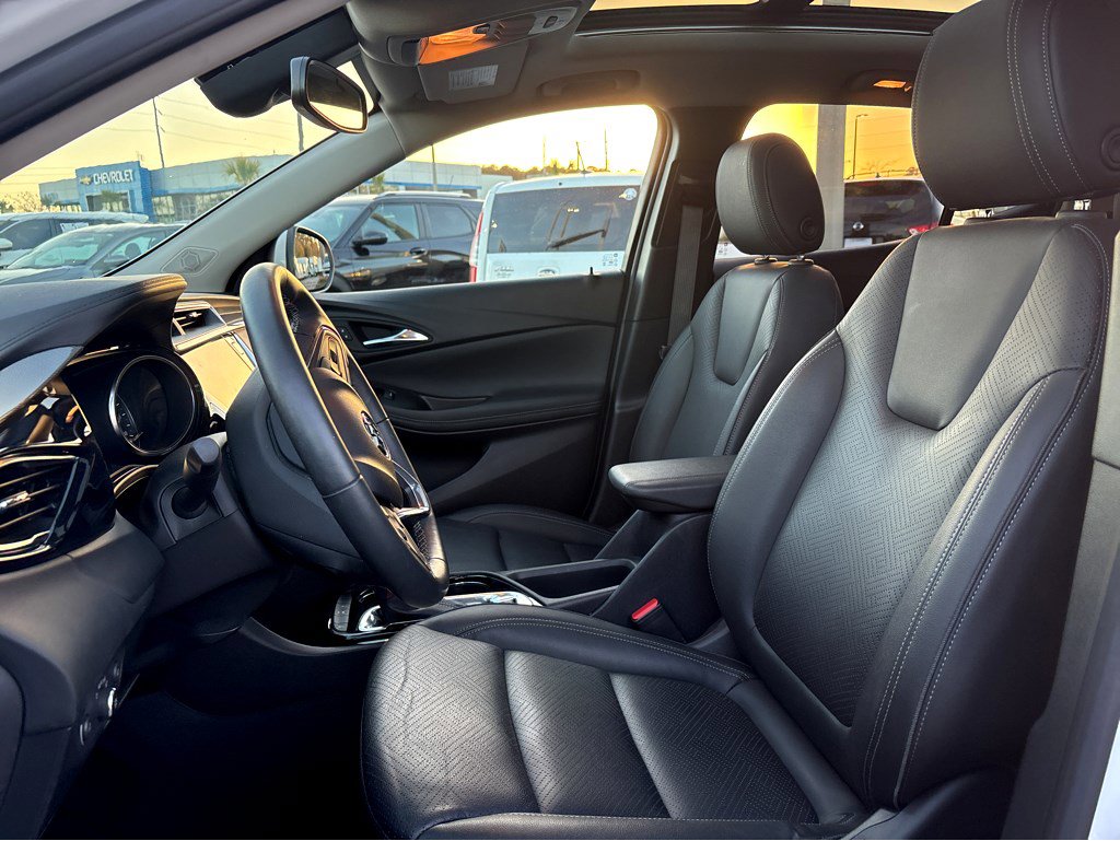 Used 2023 Buick Encore GX Essence w/ Experience Buick Package image 23