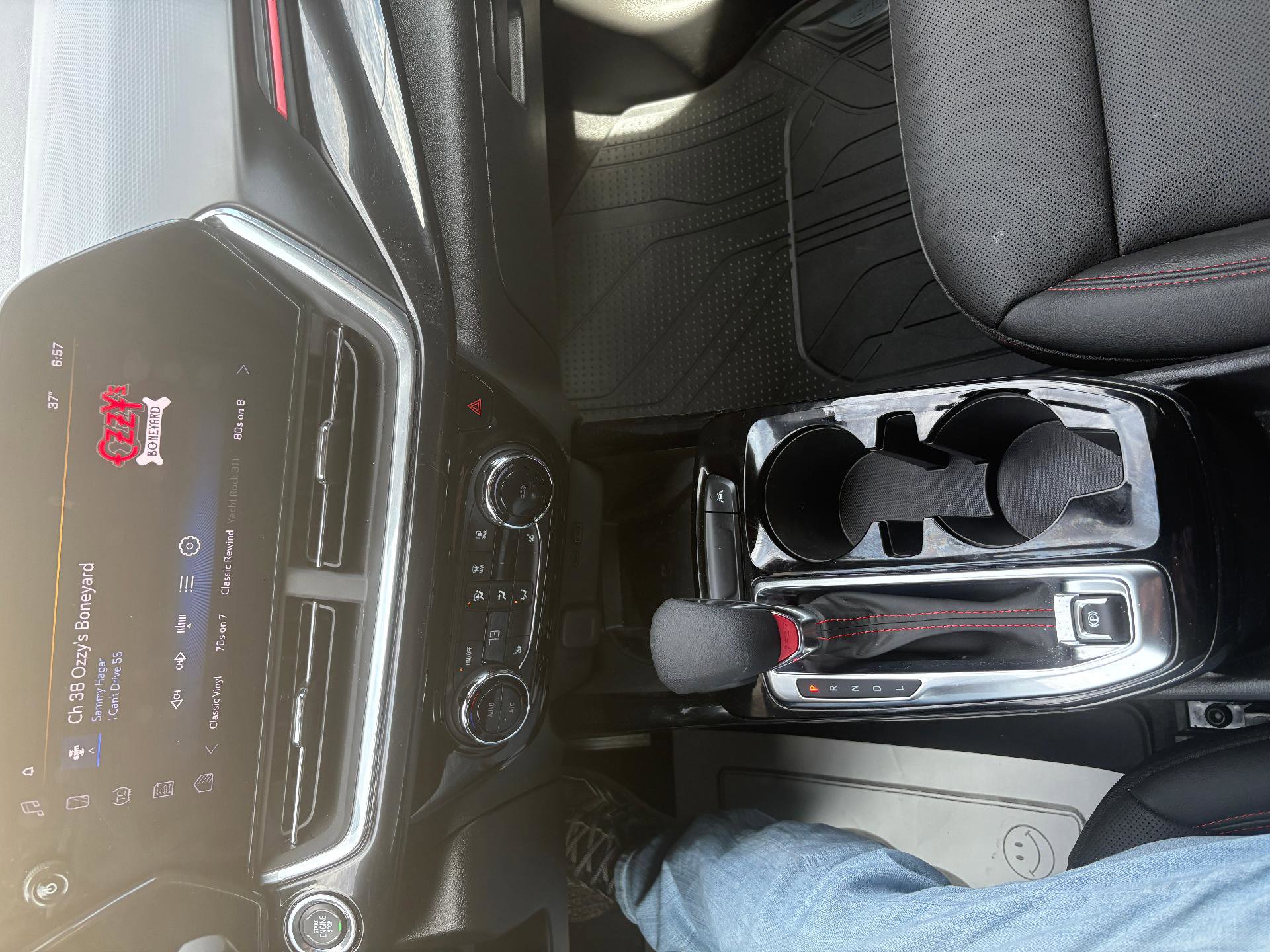 Used 2024 Chevrolet Trax RS w/ Sunroof Package image 26