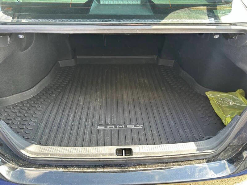 Used 2022 Toyota Camry XSE image 20