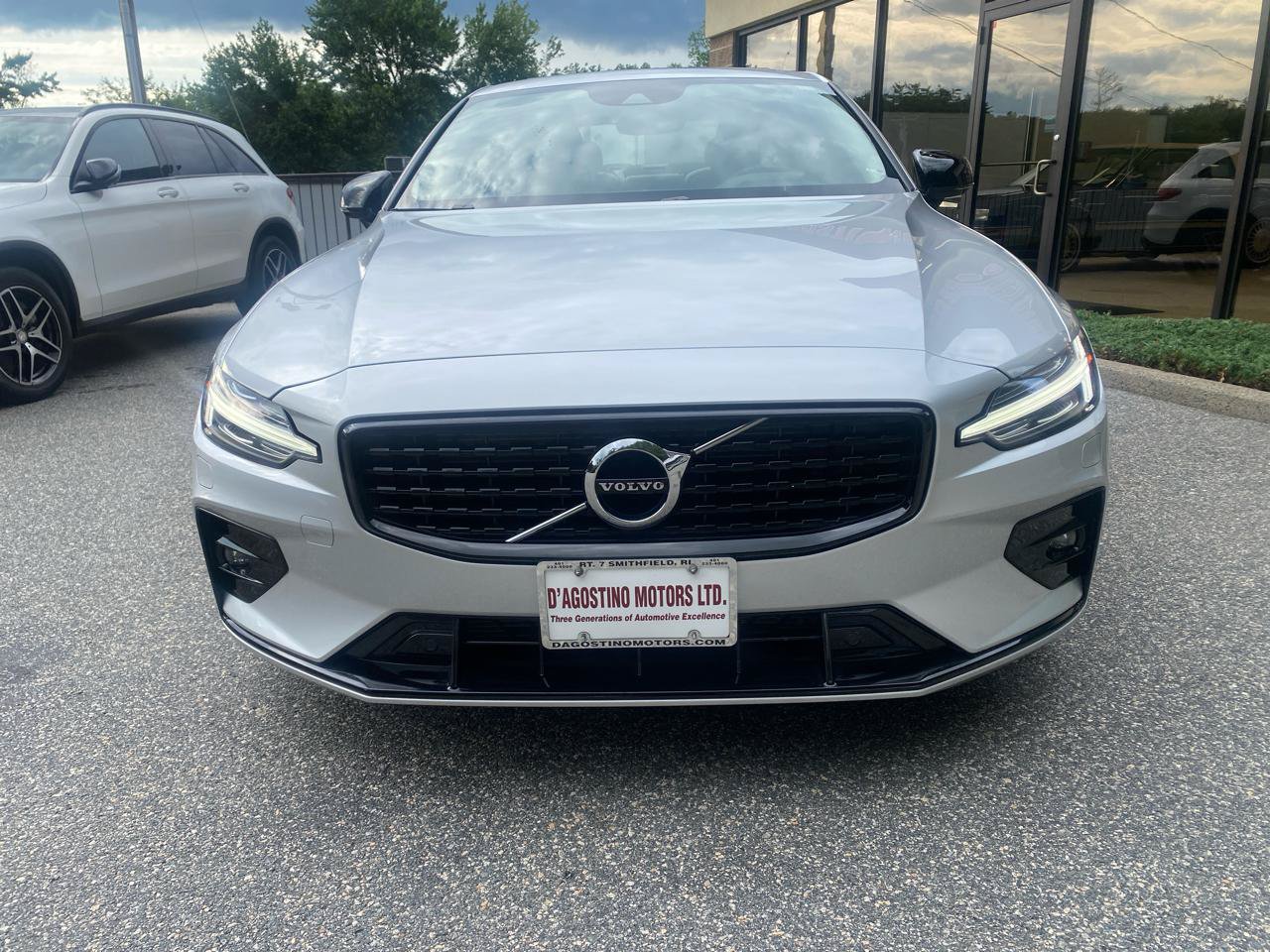Used 2022 Volvo S60 B5 Momentum w/ Premium Package AWD/4WD image 5