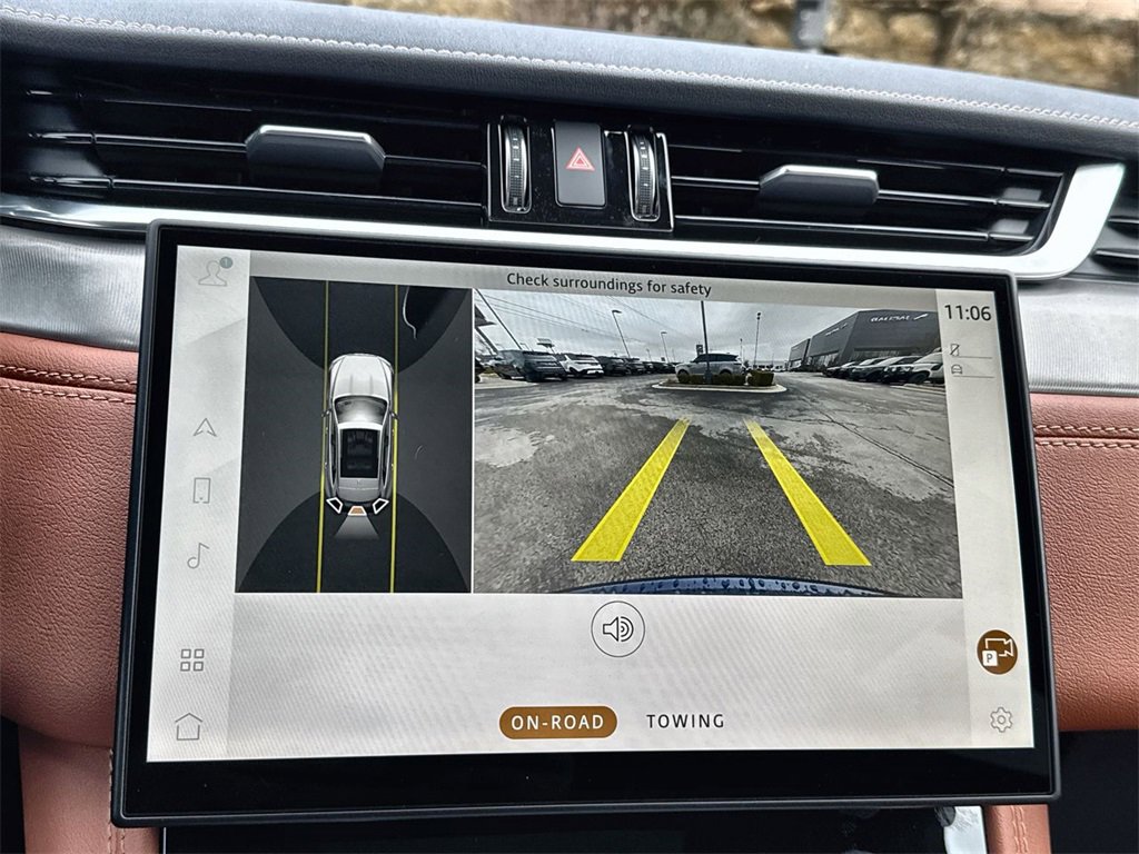 Used 2025 Jaguar F-PACE R-Dynamic S image 25