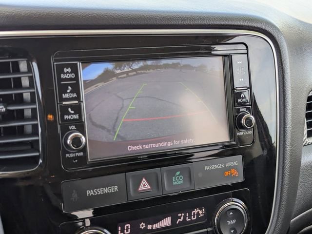 Used 2018 Mitsubishi Outlander ES AWD/4WD image 26