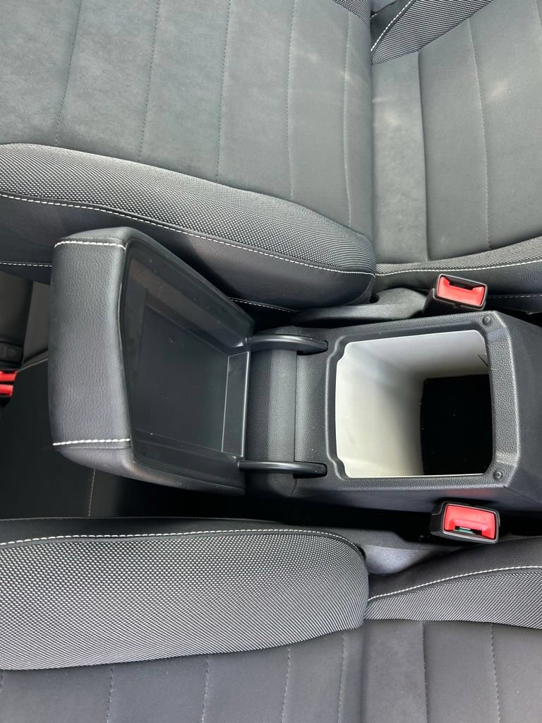 Certified 2022 Volkswagen Taos SE AWD/4WD image 42
