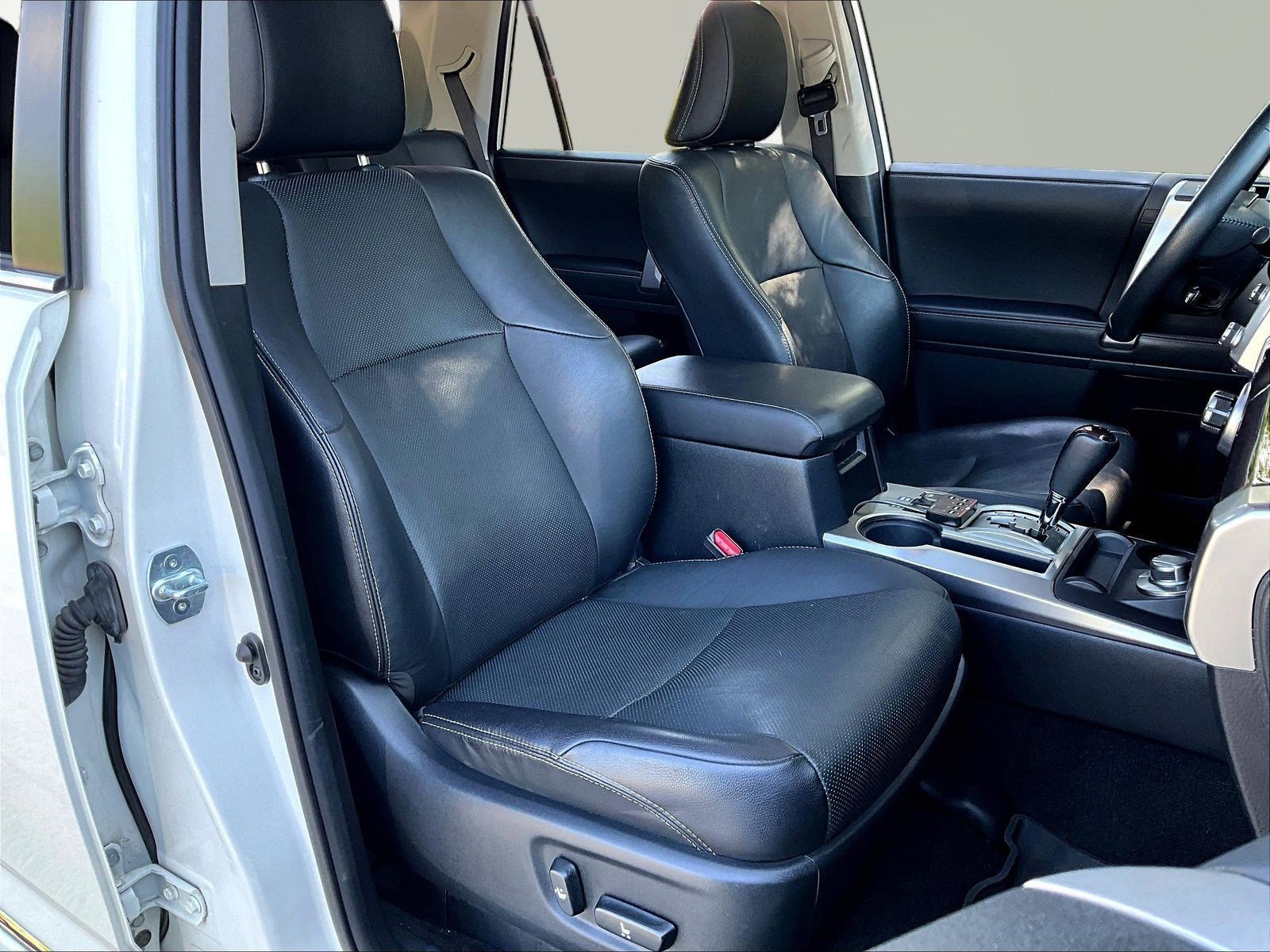Used 2021 Toyota 4Runner Limited AWD/4WD image 27