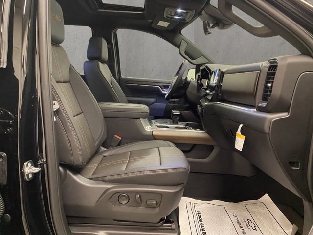 New 2025 Chevrolet Silverado 1500 High Country w/ Midnight Edition image 21