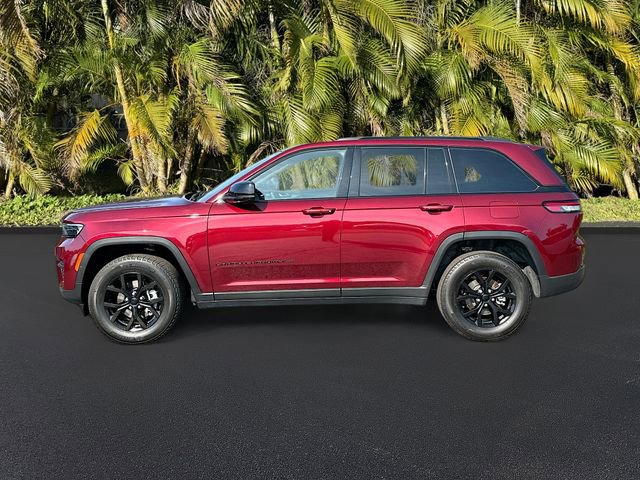 Used 2024 Jeep Grand Cherokee Altitude image 8