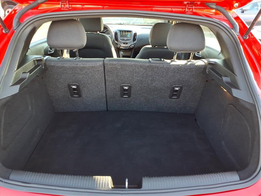 Used 2017 Chevrolet Cruze LT w/ Convenience Package image 8