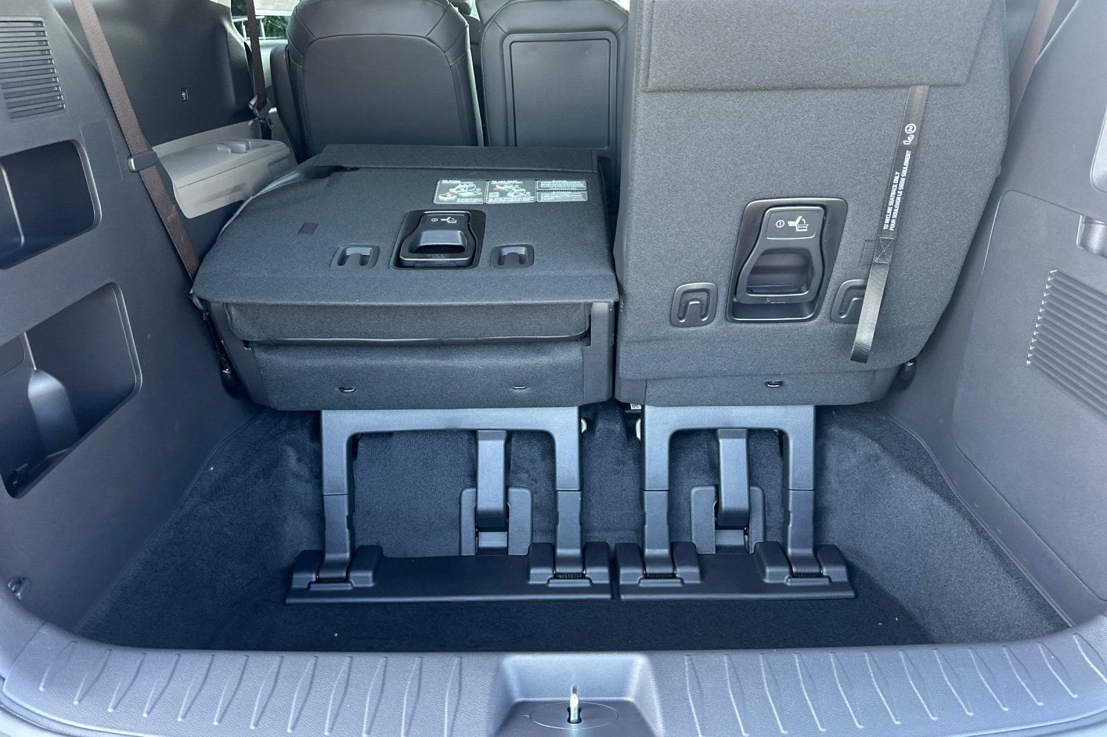 New 2026 Kia Carnival LXS image 16