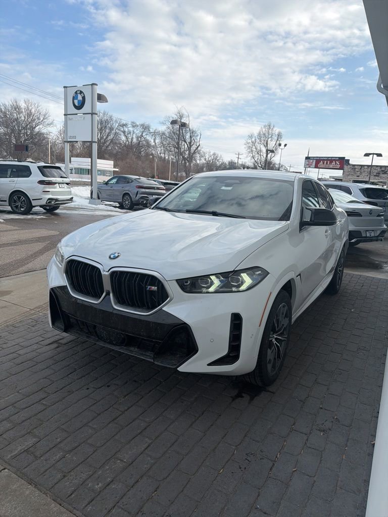 New 2026 BMW X6 M60i image 3