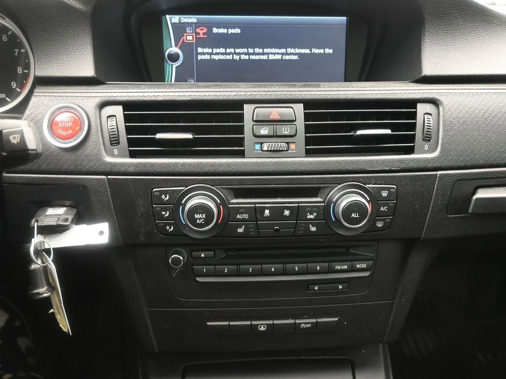 Used 2013 BMW M3 Coupe w/ Premium Pkg image 21