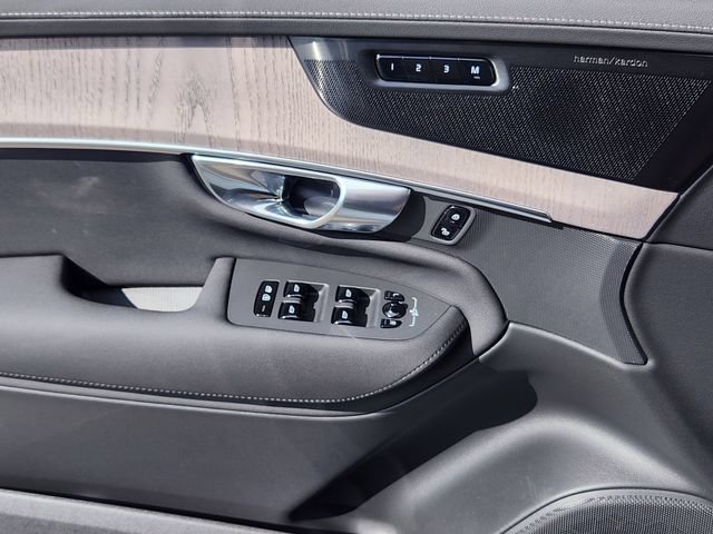 New 2026 Volvo XC90 B6 Ultra w/ Lounge Package AWD/4WD image 9